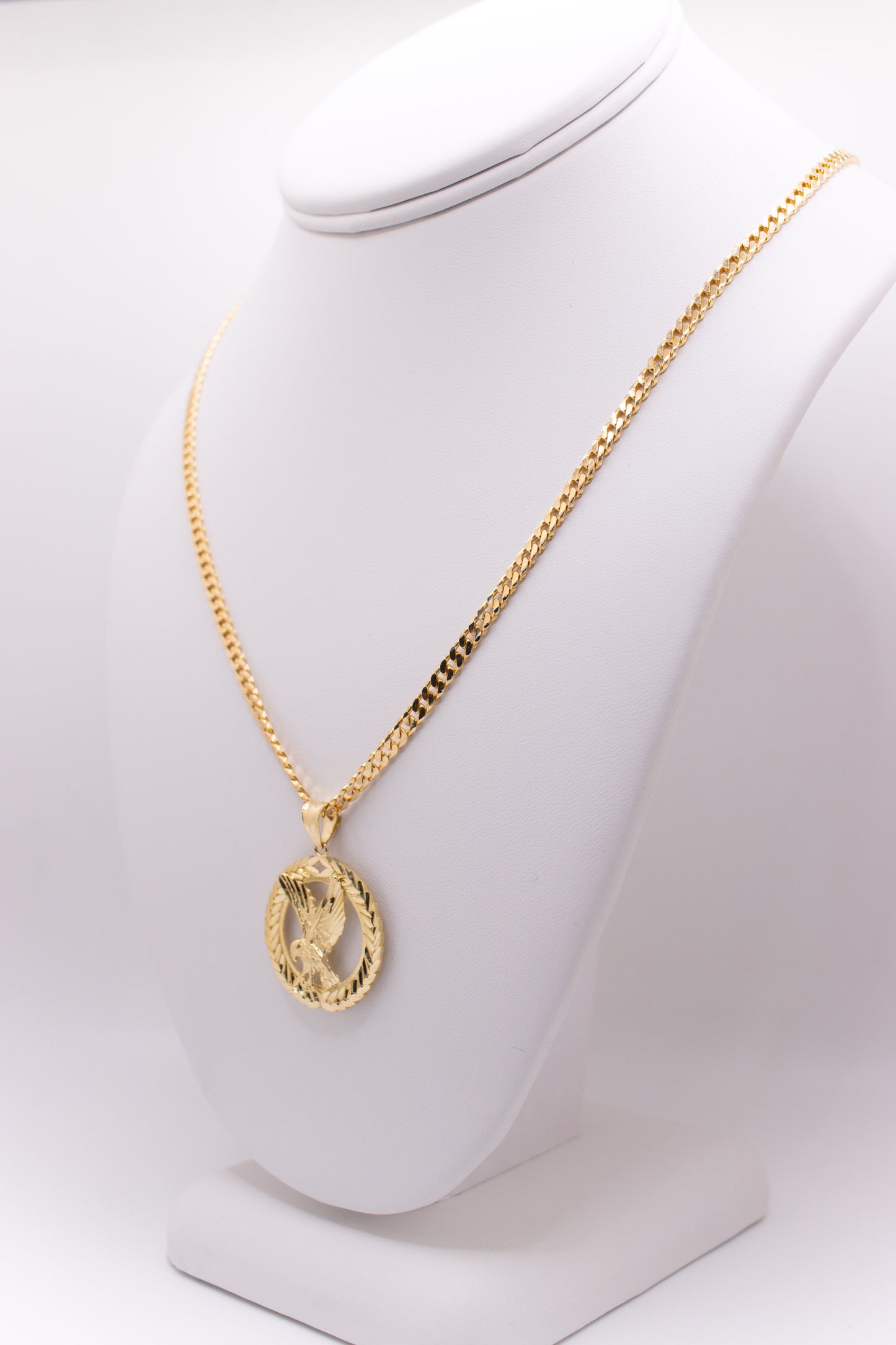 Gold Eagle Pendant with Stylish Cuban Link Chain